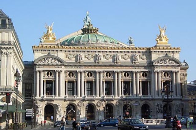 The Opera moved into the palatial building that remains its present home.