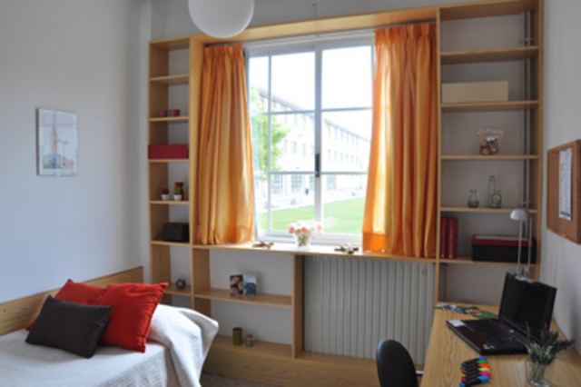 Starting the 21st century  (2000)