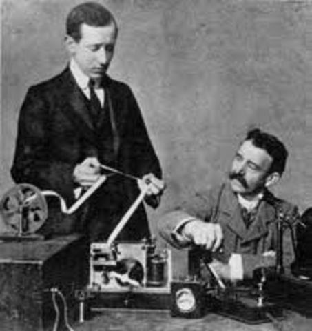 Ampliación del pensamiento con la aparición de la radio