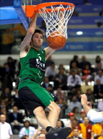 RUDY VA GUANYAR L'MVP DE LA EIGHT DE LA ULEB CUP AL 2008