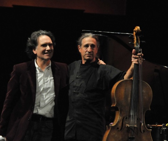 Peter Andrew Buffett is born