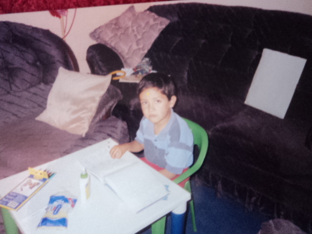 Haciendo mis primeras tareas en el kinder