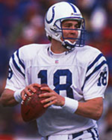 Peyton Manning breaks rookie record for touchdown passes with 26