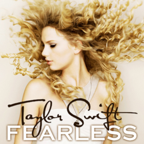 Taylor Releases second album "Fearless"