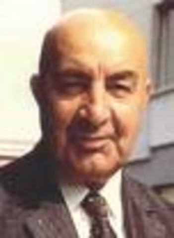 Mohammed Daoud overthrew the king