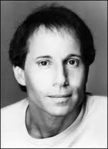 Paul Simon releases the album "Graceland."