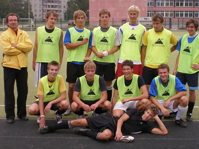 Gümnaasiumiosa noormeeste jalgpallimeeskond Haabersti meister!