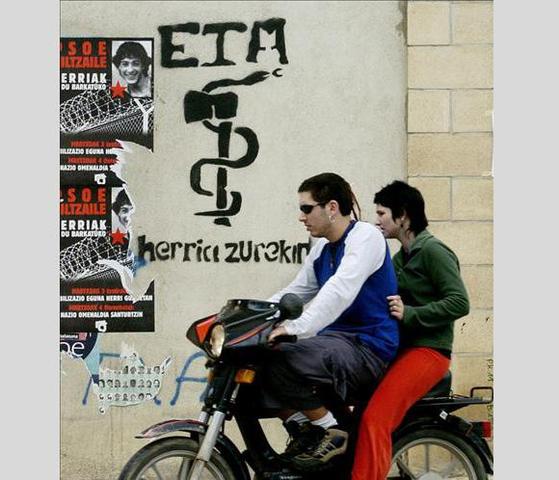 Los jóvenes universitarios de EKHIÑE