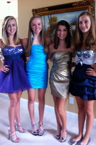 Fui a la fiesta con mis amigos