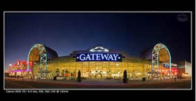 Got apartments by Gateway Mall at five