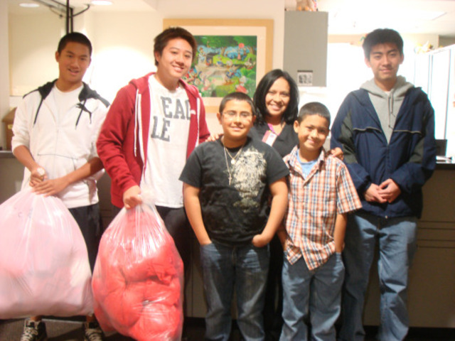 USC Dental Clinic Christmas Donation