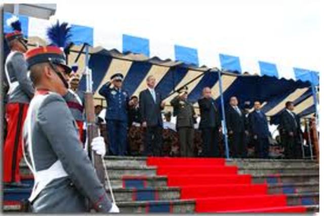 Decreto que establece que la educación primaria debia ser militarizada