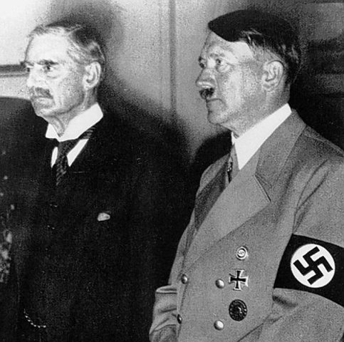 Chamberlain and Hitler meeting
