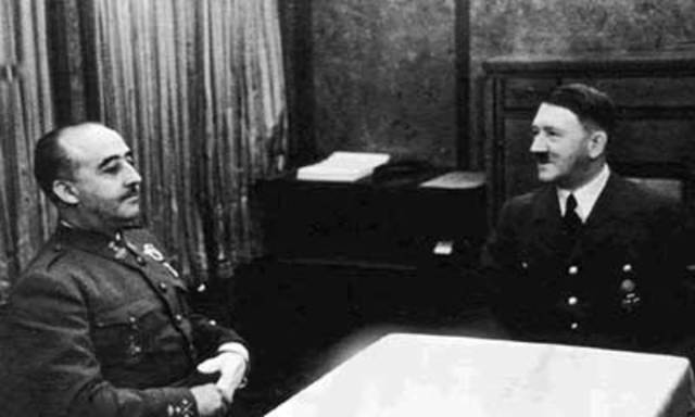 Franco retrasa su entrada en la guerra