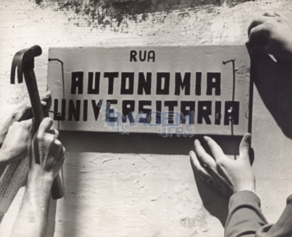 EL GOBIERNO OTORGÓ LA AUTONOMÍA UNIVERSITARIA