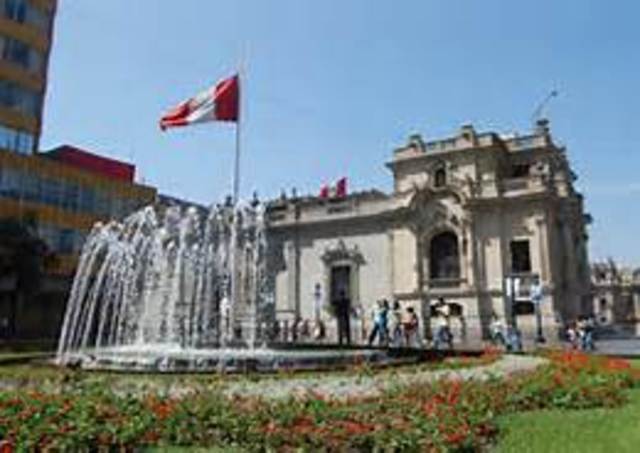 1535 Pizarro founds a new capital in Lima, Peru, after defeating the Incas