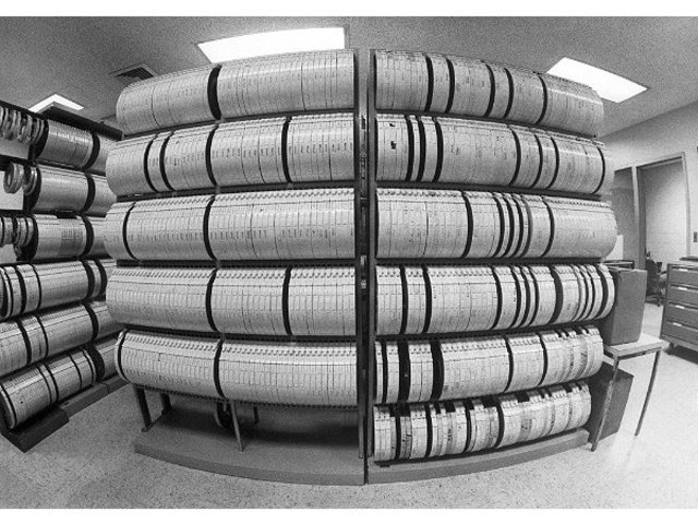 Magnetic Tape Library