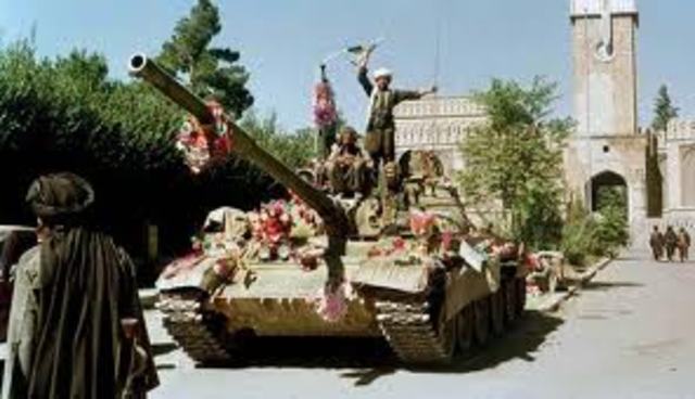 Taliban forces enter Kabul