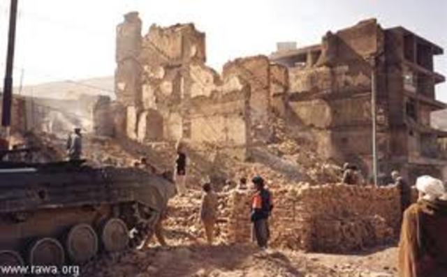 Mujahideen take Kabul