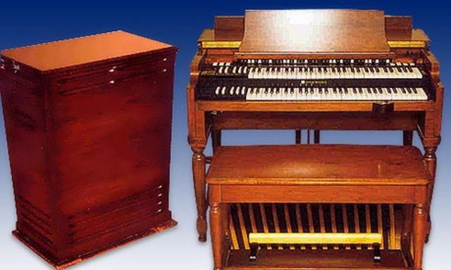 Hammond Organ