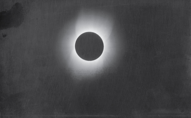 A solar eclipse photographed by two British expeditions