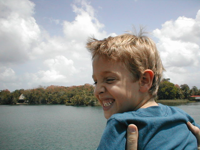 Nace mi hermano Miguel