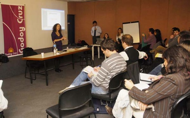 Firma de la carta de Intención para aprobación de la Caja de Crédito Cooperativa Mendoza Ldta.