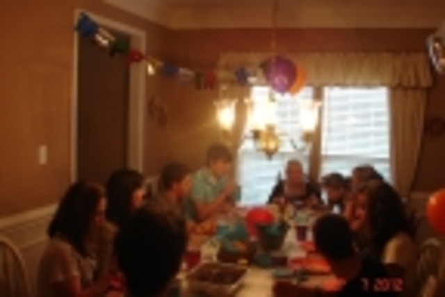 En 2012, tuve mi primera fiesta sorpresa para mi decimosexto cumpleaño.