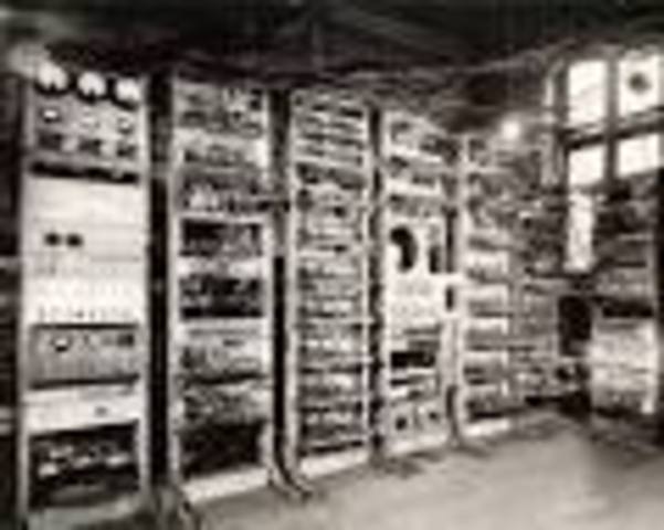 1944 Maquina electromecanica MARK-1