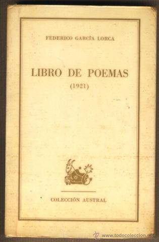 Su primera obra "Libro de poemas"
