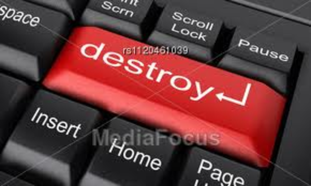 Cassia destroys the poems.