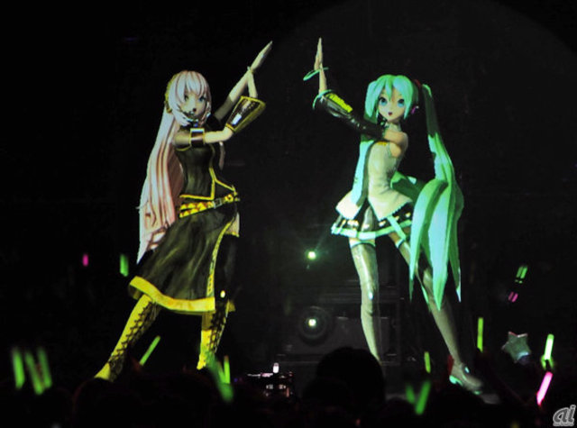 First Multi-Vocaloid Concert