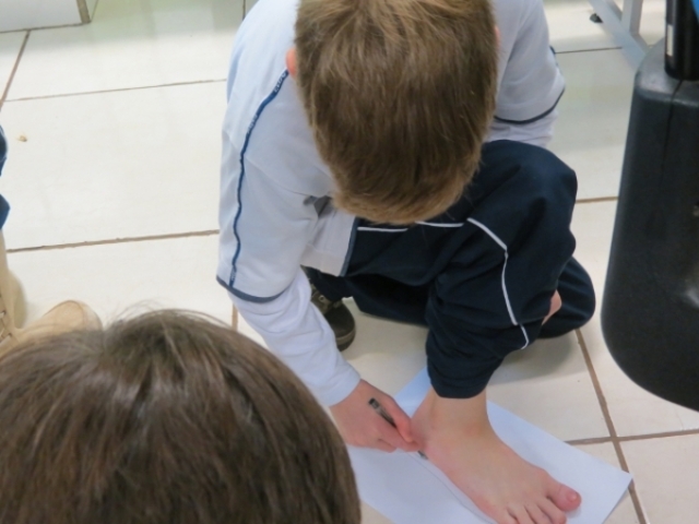 ALUNOS PARTICIPAM DE PROJETO DE SISTEMA DE GESTÃO AMBIENTAL EM DOIS VIZINHOS