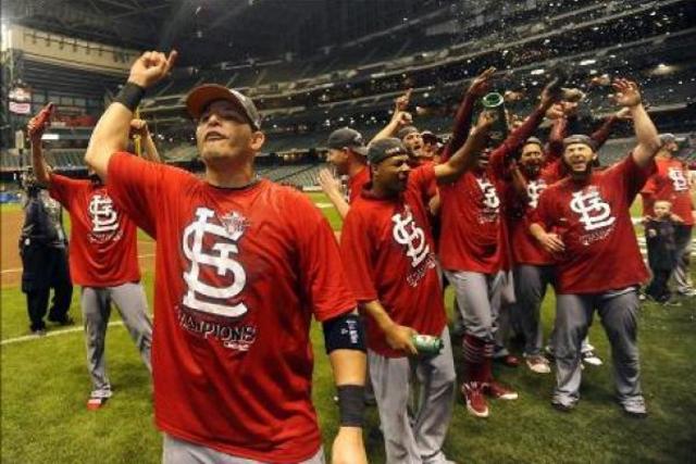 Cardenales dejan pintados a los Tigers