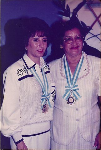 Premiada con la "Medalla Nacional de la Mujer"