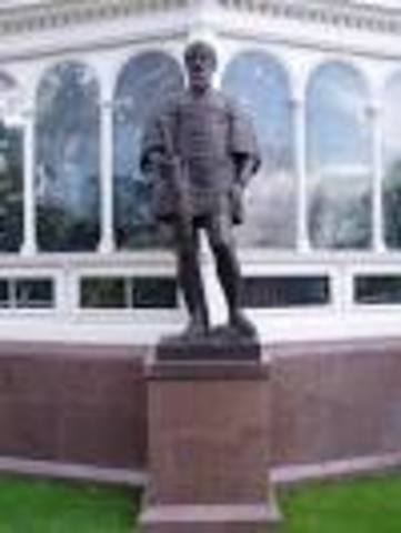 prince henrey founds navigation school in portugal