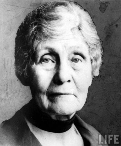 Emmeline Pankhurst Dies