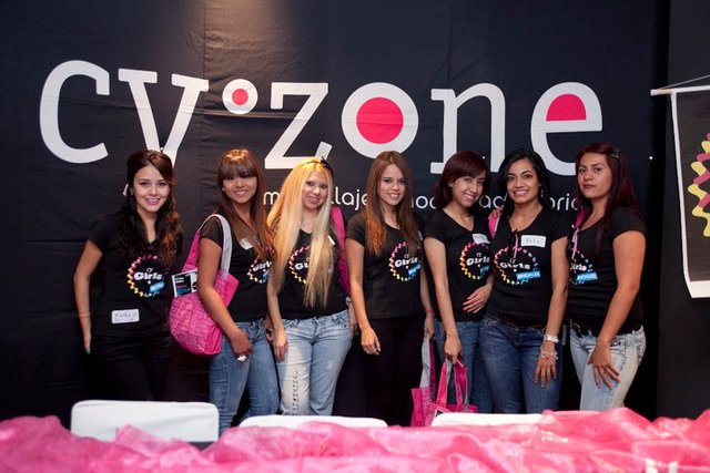 Cygirl---Cyzone