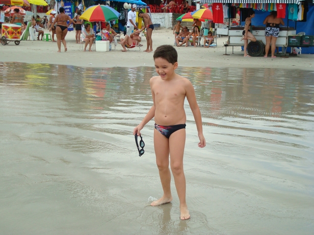 Edu - Primeira vez no mar