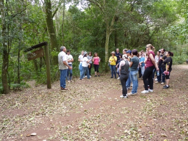 PROGRAMA PARQUE ESCOLA INICIA AÇÕES EDUCATIVAS EM UNIDADES DE CONSERVAÇÃO DO PARANÁ