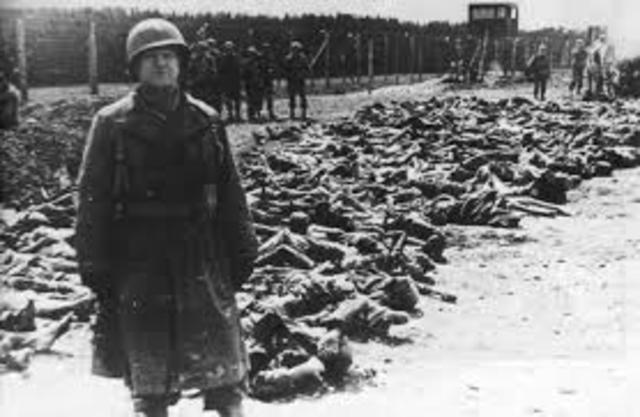 hitler sets up dachau