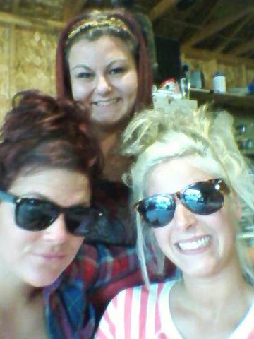 Met my best friends Julie and Brandee