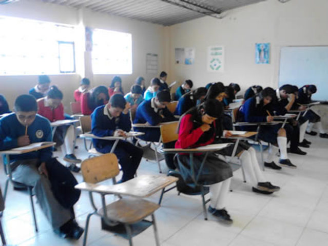 LA EDUCACION VA DECALLENDO