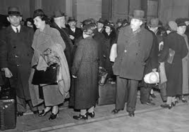 17,000 Polish Jews living in Germany expelled