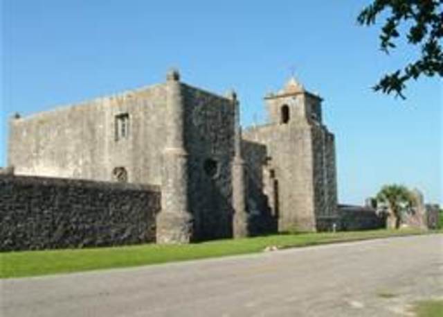 Presidio La Bahia, a military fort, was built where St. Louis was destroyed.