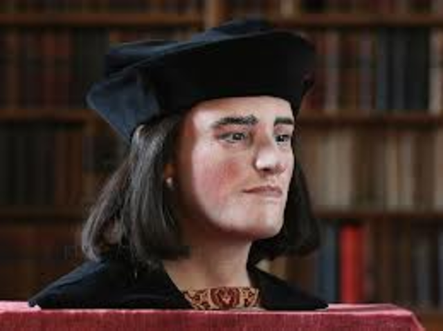 Richard III is killed in battle