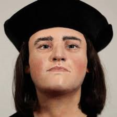 Richard III is killed in battle.