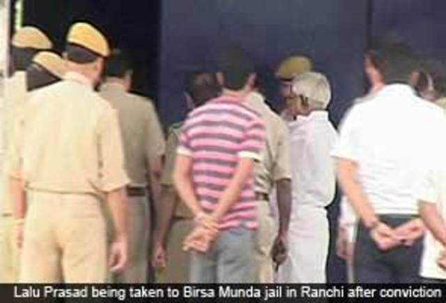 The then Inspector of police, Bidhu Bhushan Dvivedi with the state's anti-corruption vigilance department came out with a report of Rs. 9.5 Billion scam in fodder case