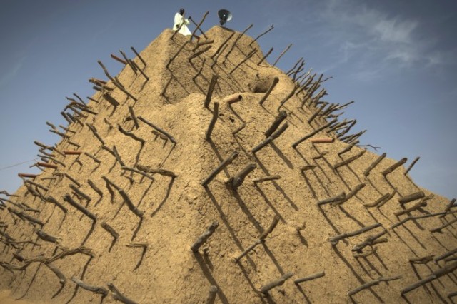 Askia's pilgramage to Mecca