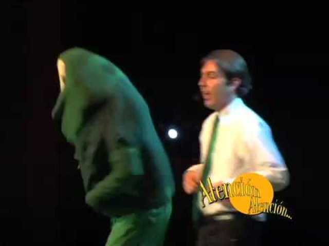 Atención Atención: En vivo. Su primer concierto.